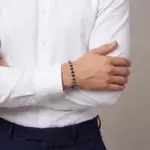 Pulseira para homem com pedras naturais e aço inoxidável, modelo Clark