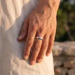 Aliança Albany clássica para homem em aço inoxidável