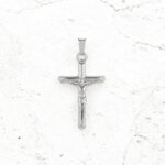 Pendente cruz Jesus Cristo Prateada, em aço inoxidável para colares.