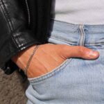 Pulseira para homem fina em aço inoxidável