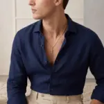 colar homem dourado com pendente em forma de cruz aberta
