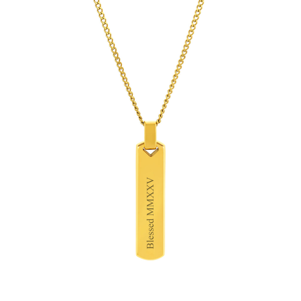 Colar Homem dourado com pendente boston, para personalizar, produzido em aço inoxidável que não faz alergia, na categoria de moda em Portugal
