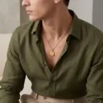 Colar para homem em aço inoxidável dourado com medalha olho turco