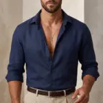 Colar para homem em aço inoxidável prateado com pendente em forma de espada