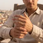 Anel para homem em aço inoxidável dourado, modelo Alpine