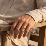 Anel para homem em aço inoxidável dourado, modelo Alpine