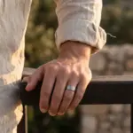 Anel para homem em aço inoxidável prateado, modelo Orlando